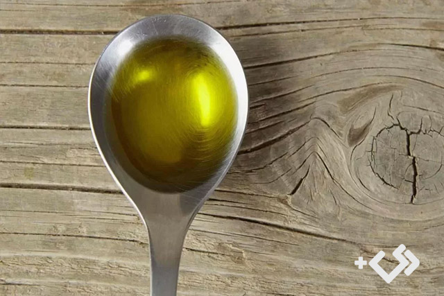 خوردن روغن زیتون ناشتا